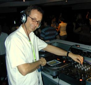 Salsa DJ Radi im MK 2