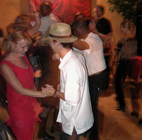 Salsa in der Vielharmonie (anklicken zum Vergr��ern, mit ALT+F4 wieder schliessen)