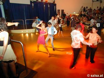 Salsa im Gangolf in Bonn - anklicken zum Vergr��ern - click to enlarge