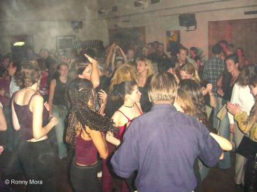 (zum Vergr�ssern anklicken, mit ALT+F4 schliessen - click to enlarge)